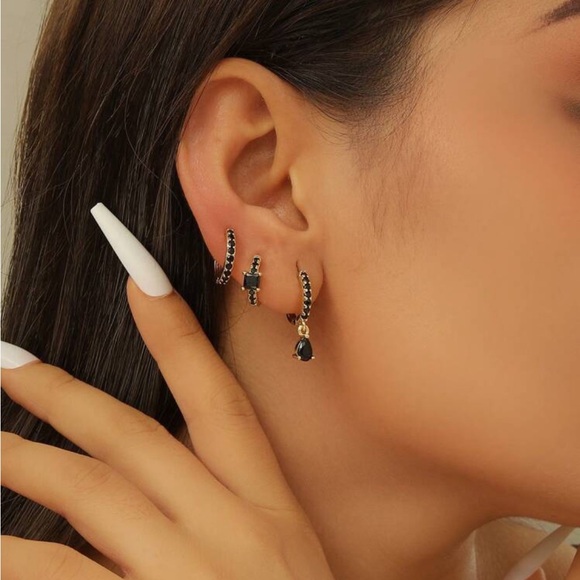 Cute Black CZ Square Cut Dainty Small Huggie Hoop Earrings in Gold - Picture 2 of 6